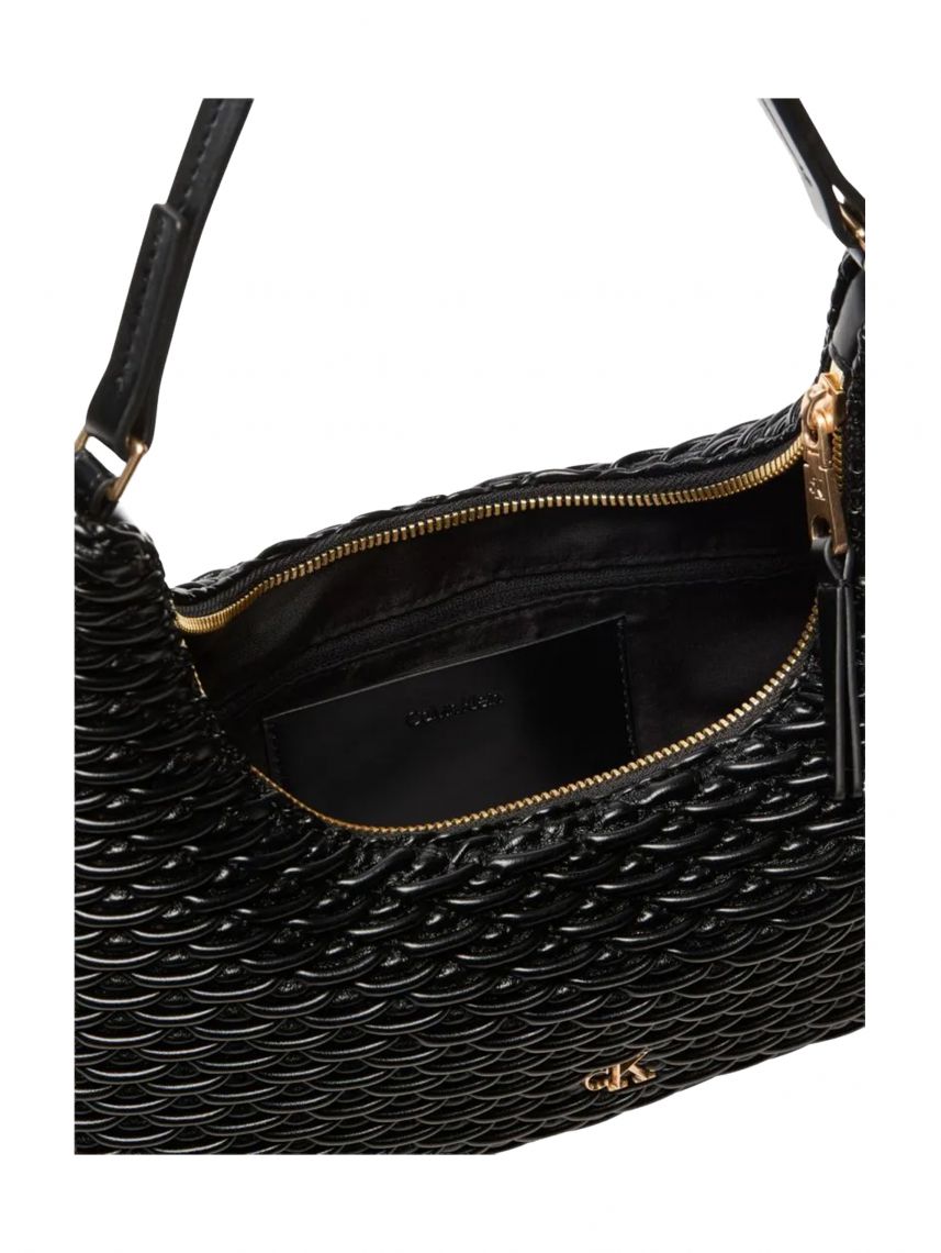 PLEATED SHOUן»¿LDER BAG
