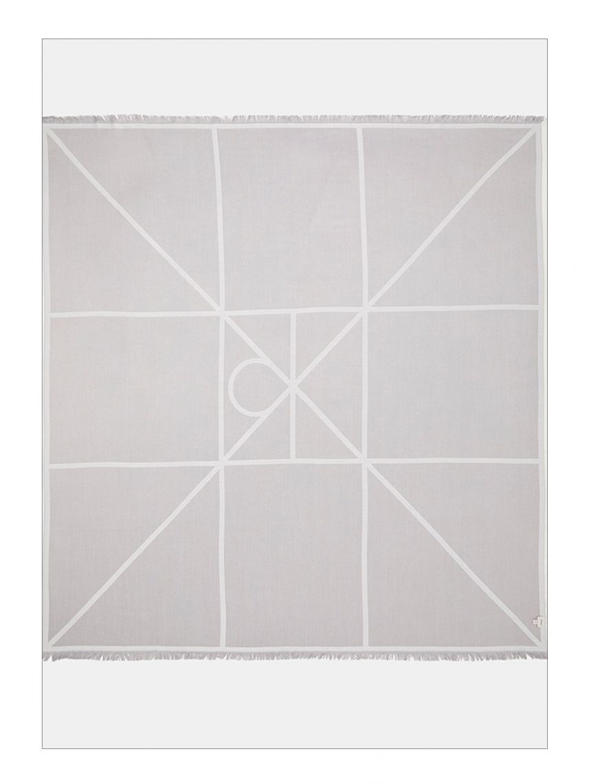 EMBLEM GRAPHIC LW SQUARE SCARF