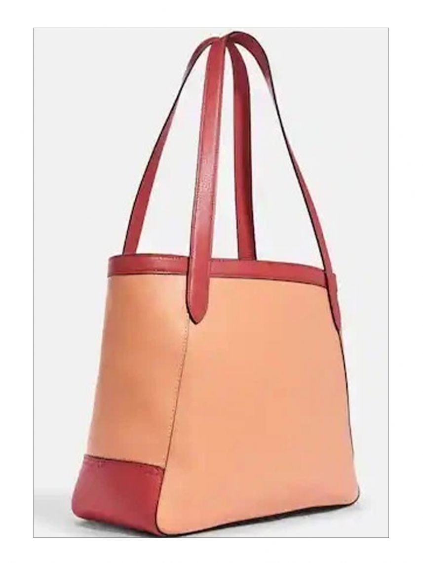 תיק עור לאישה מבית COACH דגם C5676-PWR