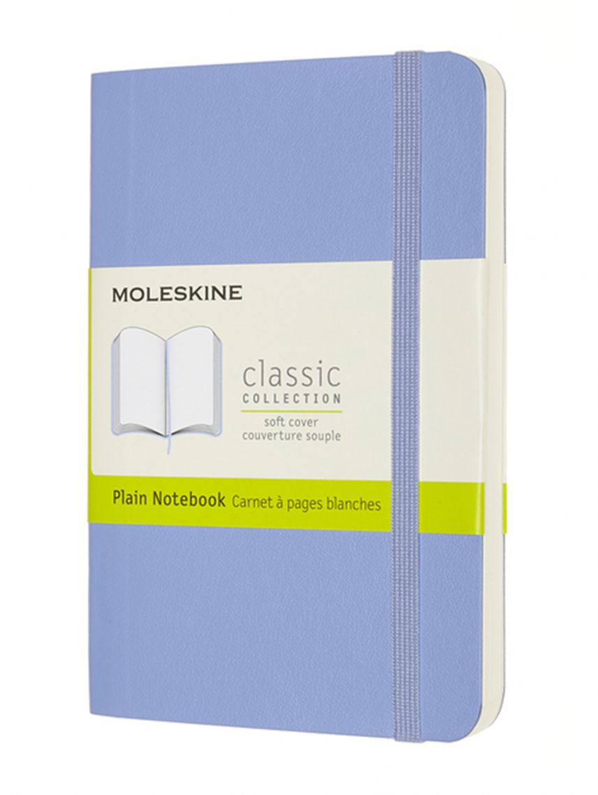 מחברת חלקה כריכה רכה מבית MOLESKINE קולקצית CLASSIC דגם QP613B42