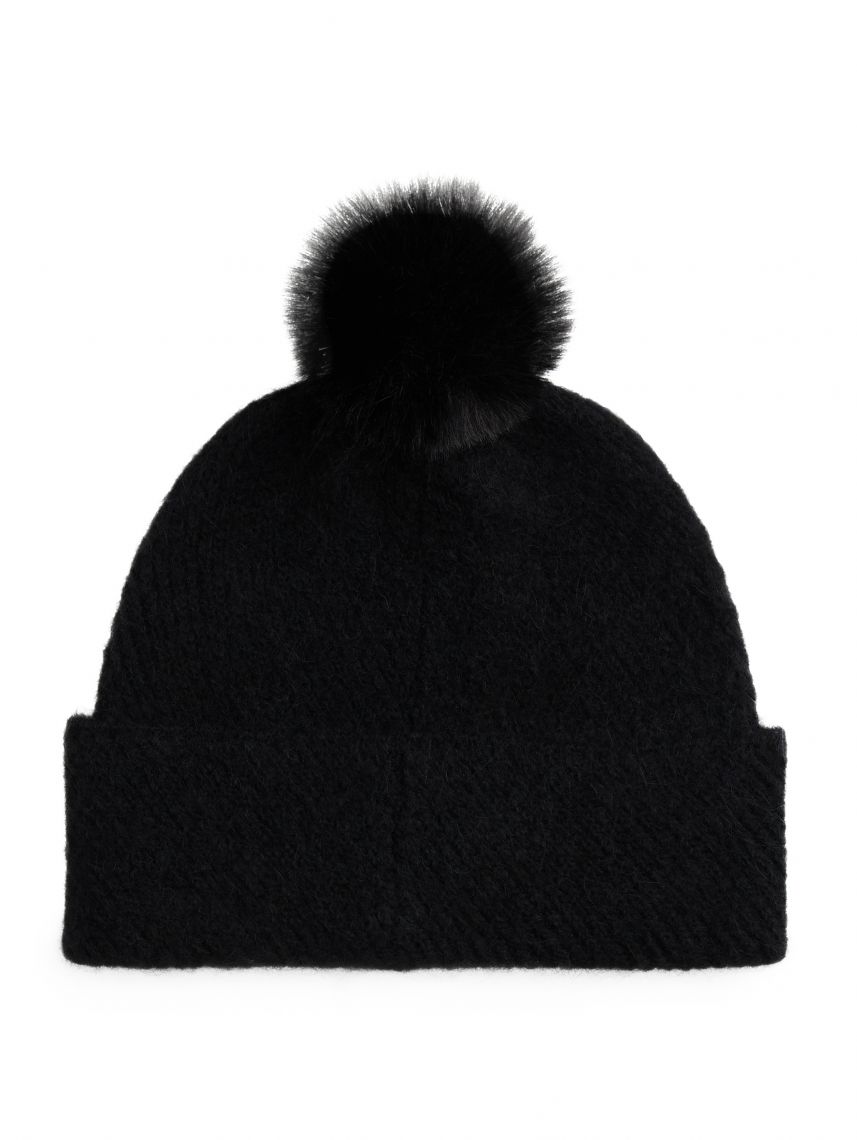 TH POM POM BEANIE