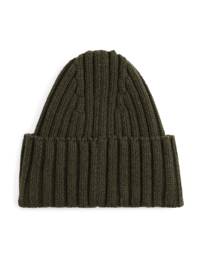 TH CREST FLUFFY BEANIE