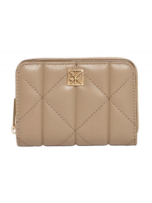 QUILTED FLAP ZIP AROUND