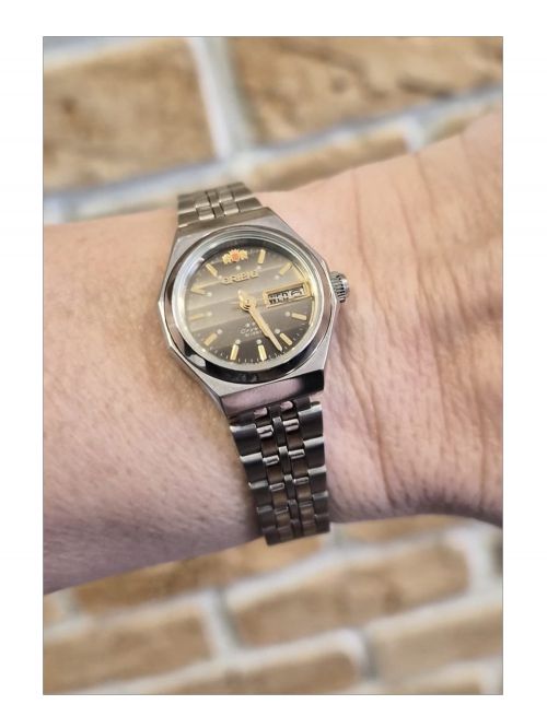 שעון ORIENT דגם Q09003U6