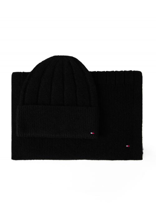 TH FLAG FLUFFY BEANIE & SCARF GP