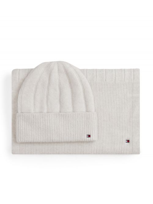 TH FLAG FLUFFY BEANIE & SCARF GP
